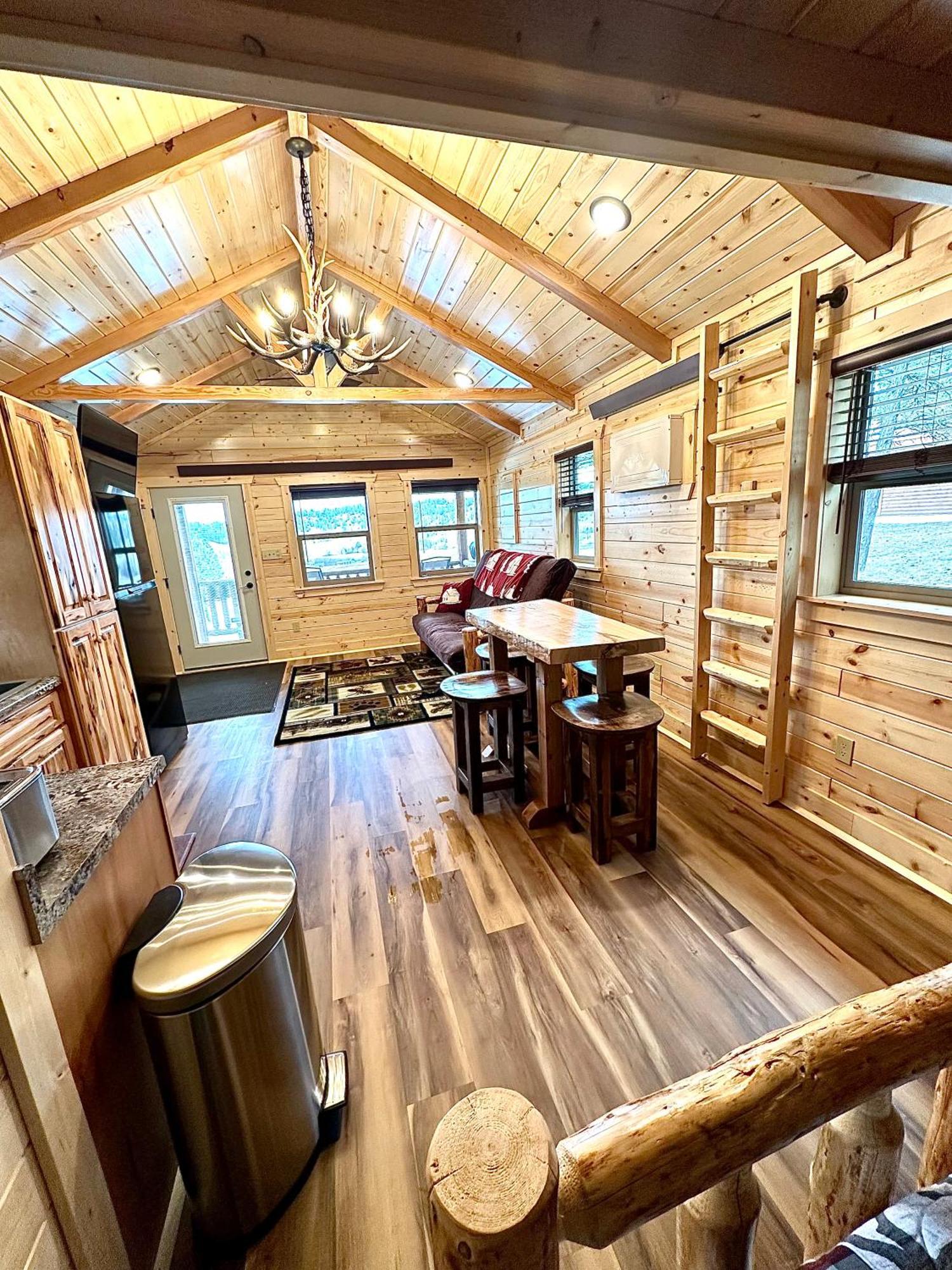 The Lodge At Devils Tower ภายนอก รูปภาพ