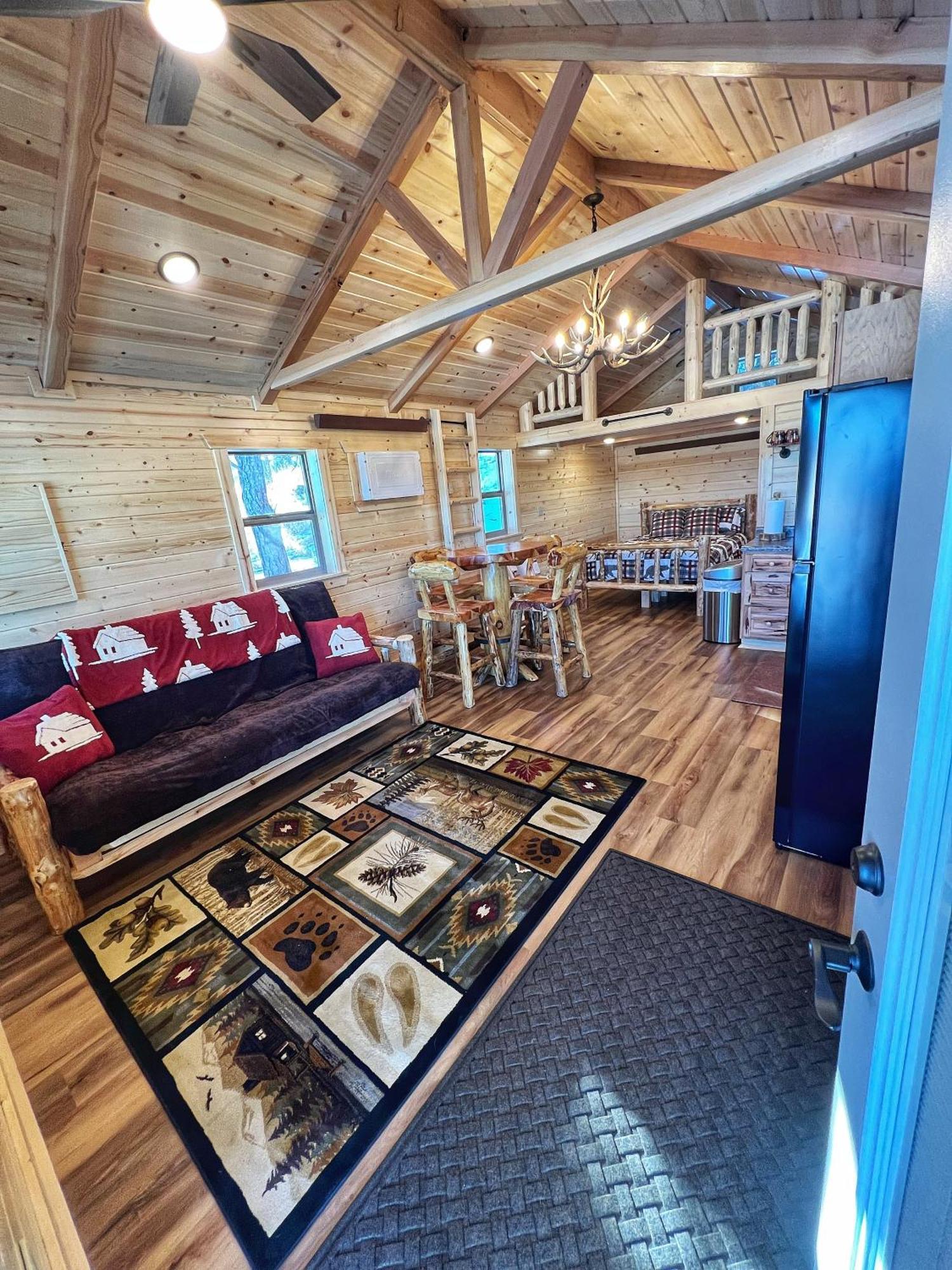 The Lodge At Devils Tower ภายนอก รูปภาพ